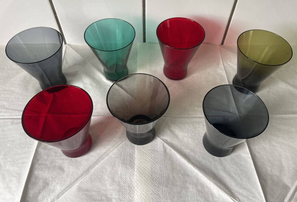 7 x bunte Gläser Vintage Trinkgläser alt Farbglas Buntglas in Hiltrup