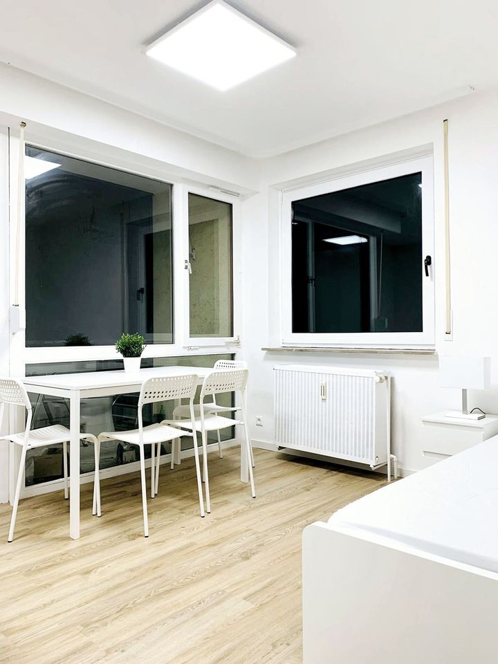 1-Zimmer-Wohnung, S-Hofen (Max-Eyth-See), möbliert, unbefristet in Sonnenhof (bei Stuttgart)