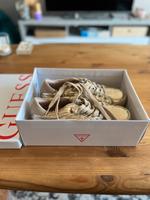 Originale ungetragene Guess Schuhe mit Gold Pailletten Bayern - Starnberg Vorschau