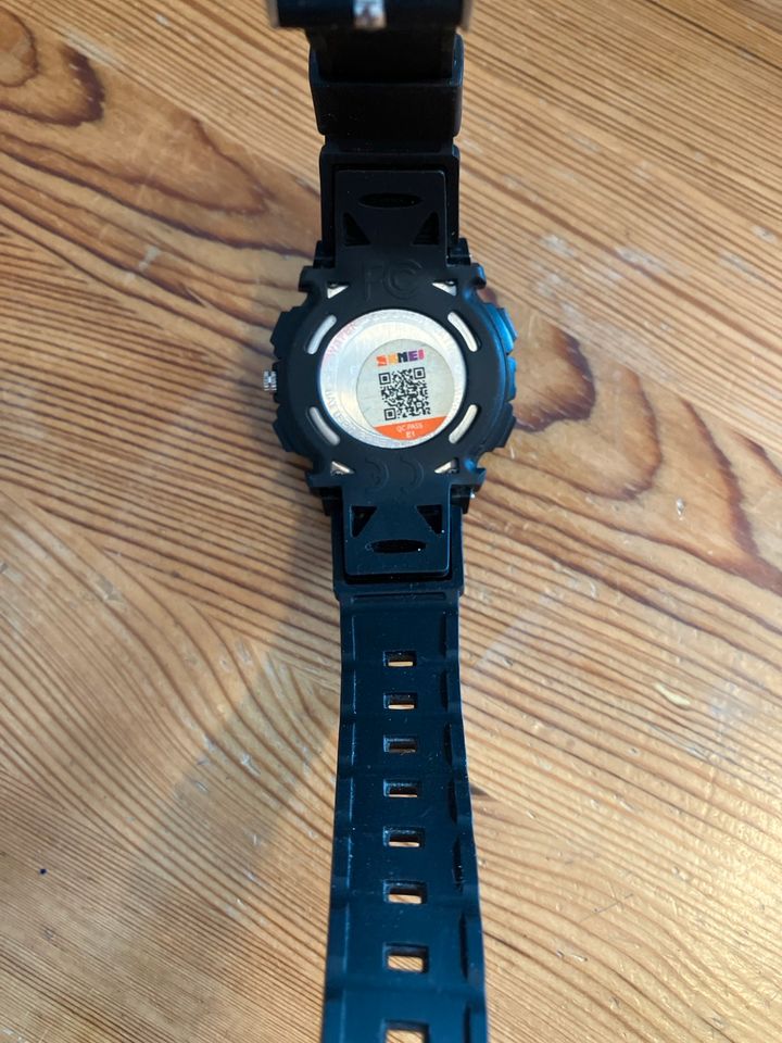 SKMEI Uhr/ Armbanduhr / Sport Watch in Olpe