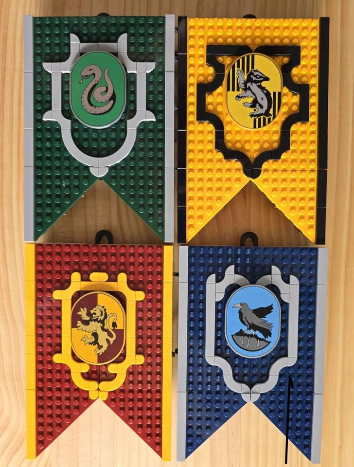 Lego Harry Potter Wappen in Menden