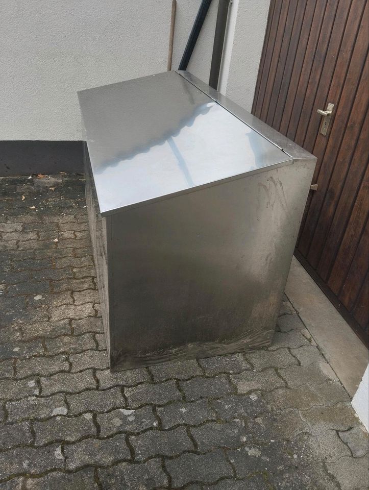 Edelstahl Truhe Kiste Behälter in Eichstetten am Kaiserstuhl