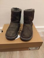 UGG Boots Kids Classic II grau Gr 33 Hamburg-Nord - Hamburg Barmbek Vorschau