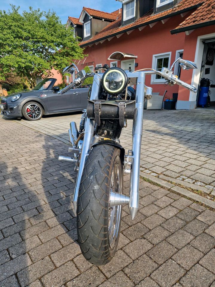 SUZUKI VS 1400 Intruder Custombike in Feldkirchen Niederbay