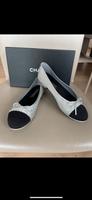 Chanel Ballerinas 39,5/40 schwarz Silber Der Klassiker Nordrhein-Westfalen - Elsdorf Vorschau