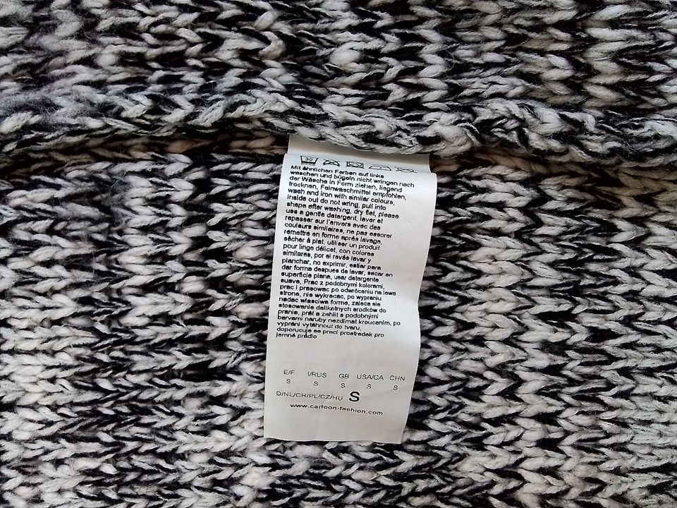 Kuschelige Strickjacke von CARTOON in Gr. S in Großsolt