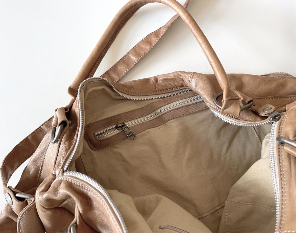 Corsia Ledertasche * Hellbraun/ beige * ca. 50 x 37 * Reisetasche in Berlin