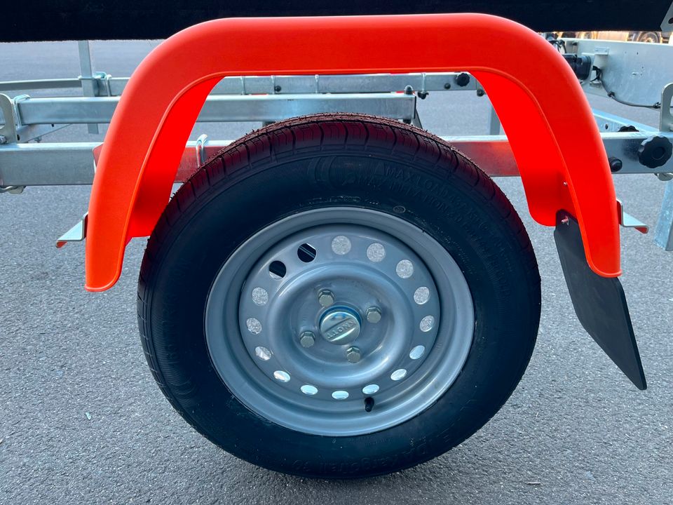 Bootstrailer BT-500L Anhänger mit Langauflagen 500 kg 100 km/h in Weilerswist