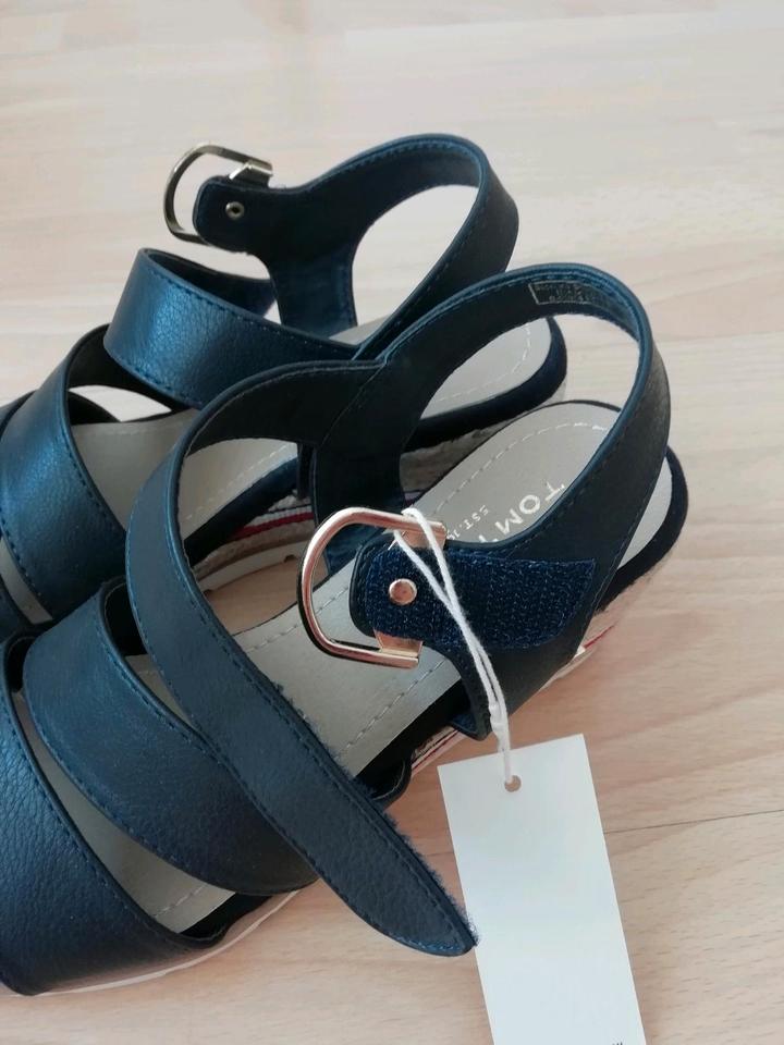 Damen Sandalen Gr 37 Tom Tailor Keilabsatz blau neu in Weiden (Oberpfalz)