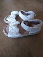 Leichte Mädchen Sandalen in Gr 22 H&M Niedersachsen - Gifhorn Vorschau