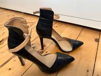 Damen Pumps, Größe 37, mit Riemchen Sachsen-Anhalt - Magdeburg Vorschau