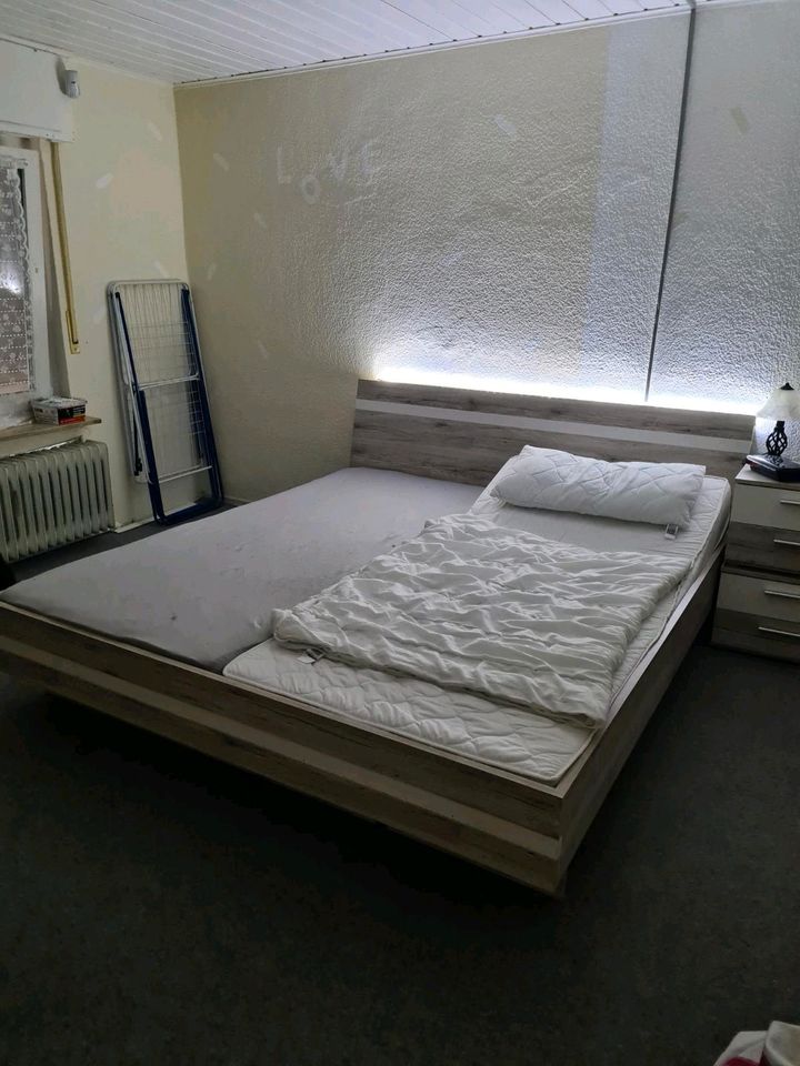 Komplettes modernes Schlafzimmer led Beleuchtung in Remscheid