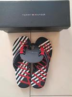 Tommy Hilfiger Badepantoletten NEU!! Niedersachsen - Clenze Vorschau