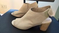 Tamaris Sommerschuhe Gr. 40 beige Bayern - Erlangen Vorschau