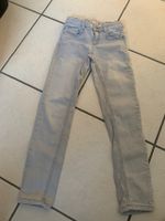 Esprit Jeans grau Gr. 134 Nordrhein-Westfalen - Harsewinkel Vorschau