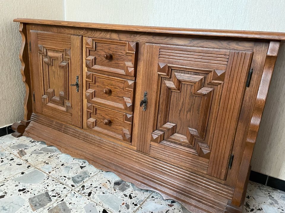 Kommode / Sideboard aus Holz; Vintage in Borken