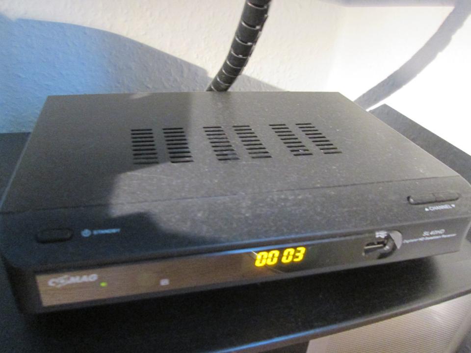 Womo Wowa TV/DVD Kombi 48cm m. digit.Antenne u.SAT-Receiver in Bollingstedt