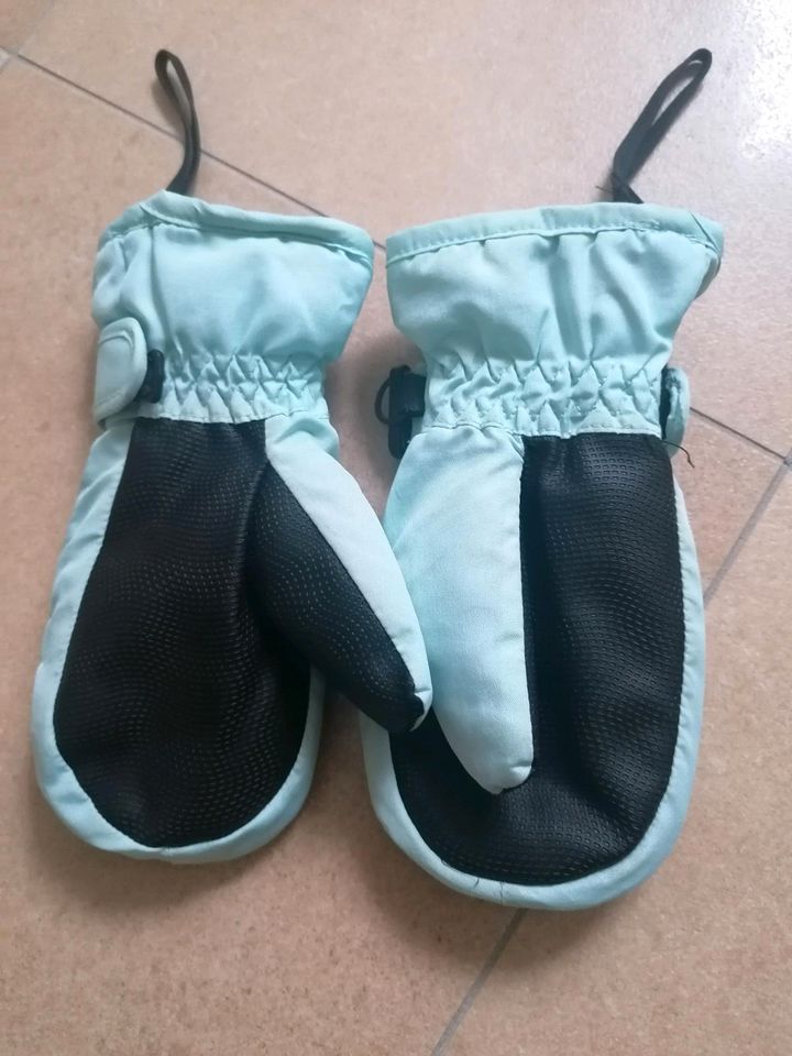 Set Fleecemütze Gr 104/116 und Handschuhe Gr 3,5 in Meiningen