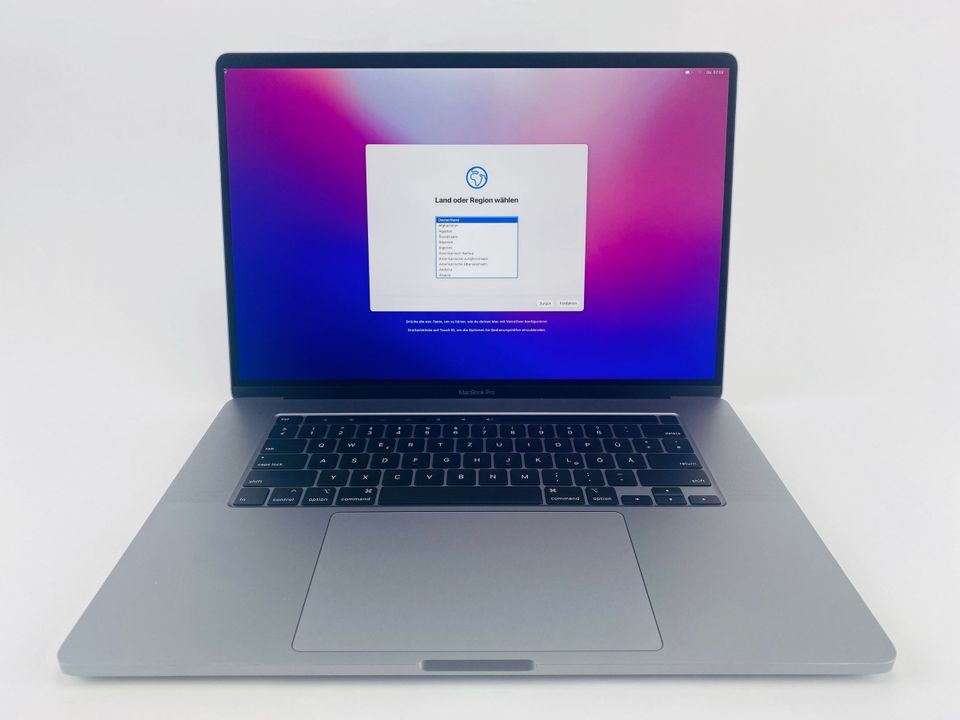 Apple MacBook Pro 16" (2019) Touch Bar i7 2,6 GHz - Space Grau in Minden