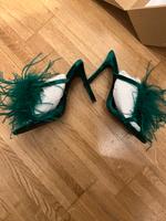 Zara Sandalen Heels Mules Gr.37 grün samt mit Federn München - Schwabing-Freimann Vorschau