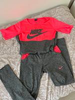 Damen Sport Set Nike in neon pink Zweiteiler Essen - Essen-Stadtmitte Vorschau