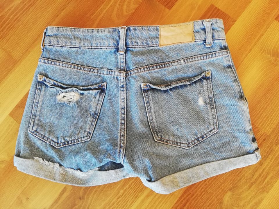 Shorts von Pull & Bear Gr 32 in Eching (Niederbay)