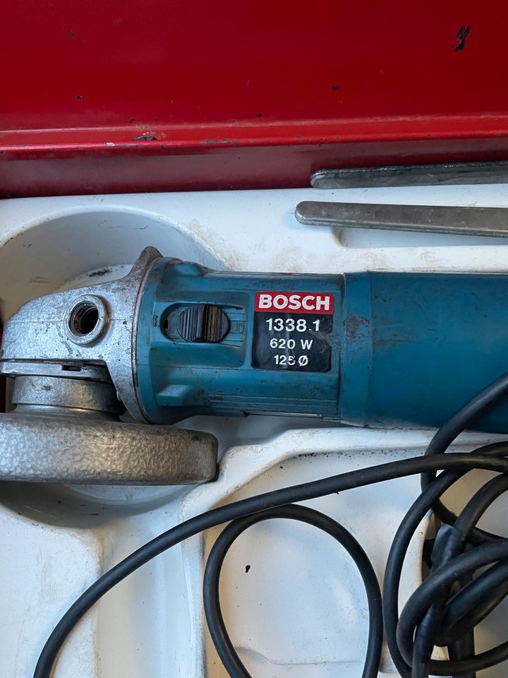 BOSCH PROFESSIONELL Flex 1338.1 mit viel Zubehör in Marburg