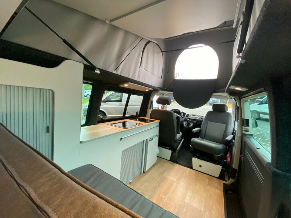 Hoppe Camper Umbau "Basic PLUS" Wohnmobil T5 T6 VW Ausbau in Neumünster