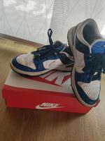 Nike Low Jungen Sportschuhe gr. 42.5 Düsseldorf - Lichtenbroich Vorschau