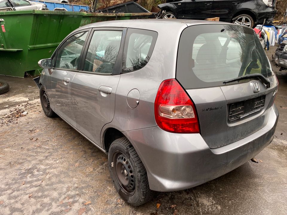 Honda Jazz 2008 Schlachtfahrzeug Teileverkauf Ersatzteile in Idar-Oberstein