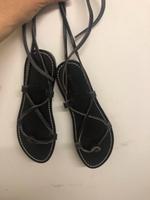 Römersandalen Sandalen von Mango Gr 37 Leder schwarz neu Hessen - Sulzbach Vorschau