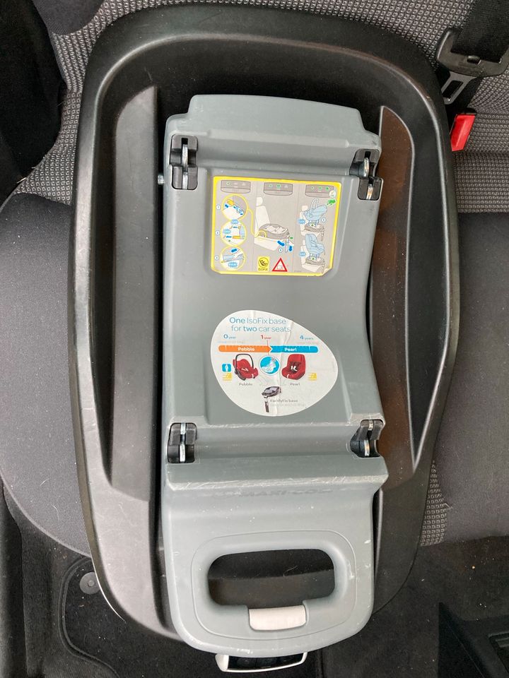 Isofix Station Family Fix Maxi Cosi Pepple plus in Magdeburg