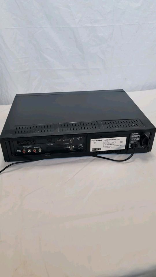 Telefunken vhs video recorder C990 in Wetzlar