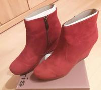 *Neu* Stiefelette, Ankle-Boot von 'Tamaris' mit Keilabsatz Sachsen - Wermsdorf Vorschau