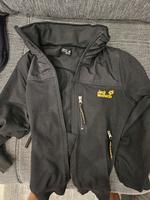 Jack Wolfskin Gr. S in schwarz Berlin - Hellersdorf Vorschau