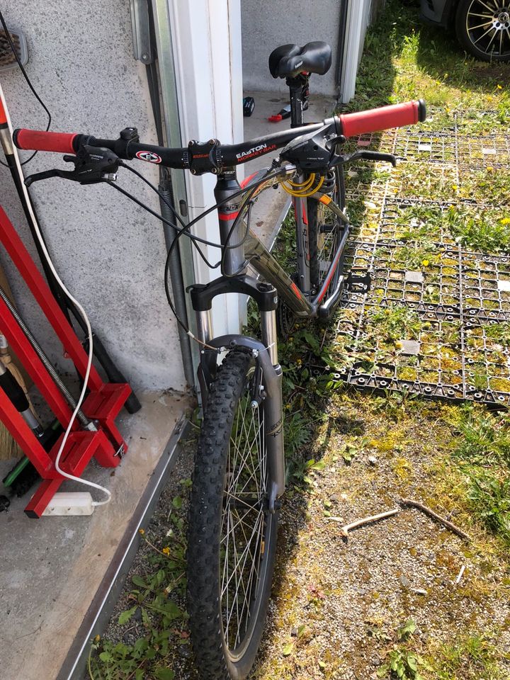 Mountainbike 24 Gang, Gangschaltung defekt in Witzenhausen