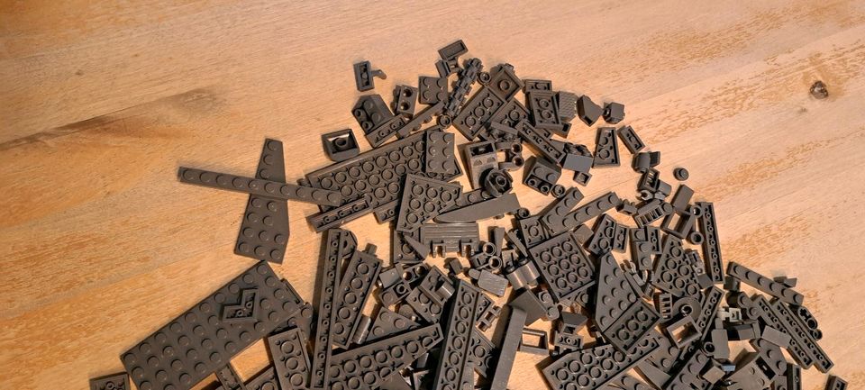 Lego Steine-Platten dunkelgrau in Bergheim