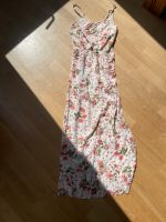 Maxikleid, Sommerkleid weiß mit Blumen S Neuhausen-Nymphenburg - Neuhausen Vorschau