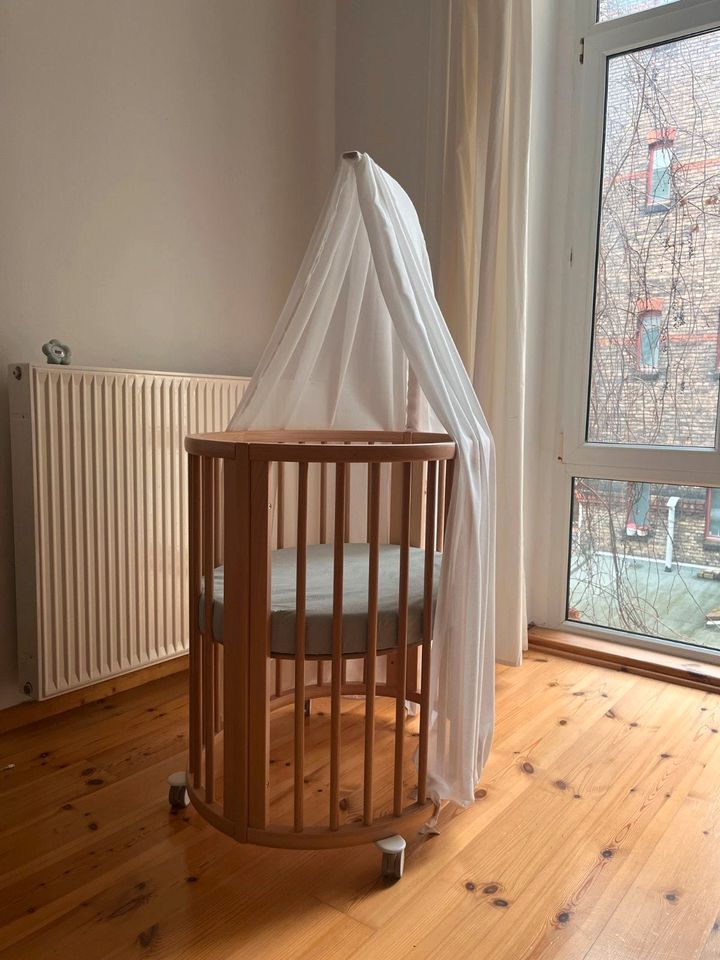 Neu Stokke Sleepi Mini V3 Babybett +Viel Zubehör in Berlin