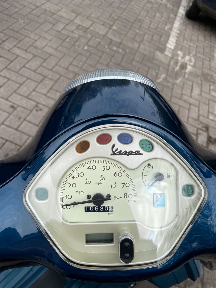 Vespa LX 2T in Hamburg