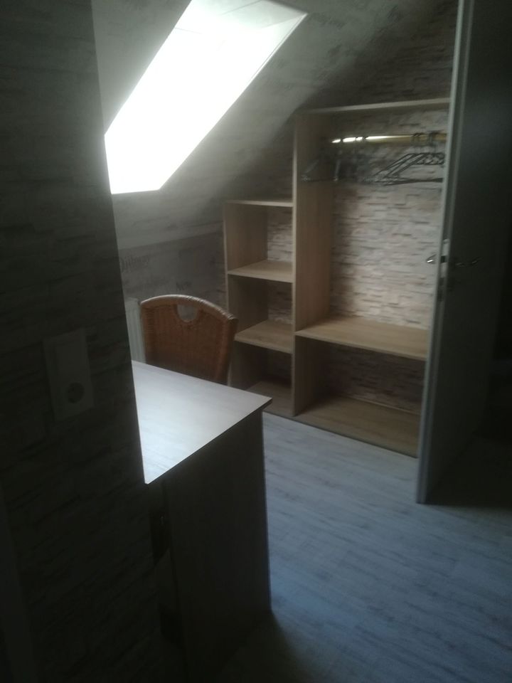Möblierte 2 Zimmer Dachgeschoss-Wohnung mit 2  Balkon/Loggias in Sulingen