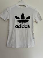 Weißes Shirt von Adidas - Größe S Niedersachsen - Lehrte Vorschau