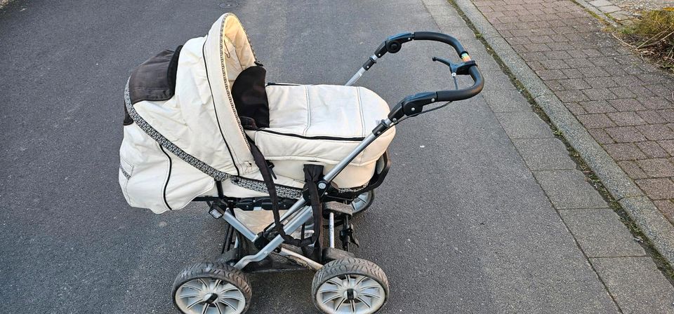 Kinderwagen Teutonia Mistral P in Kaufungen