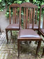 6 alte Holzstühle mit Lederbezug und Schnitzerei Hessen - Schwalbach a. Taunus Vorschau