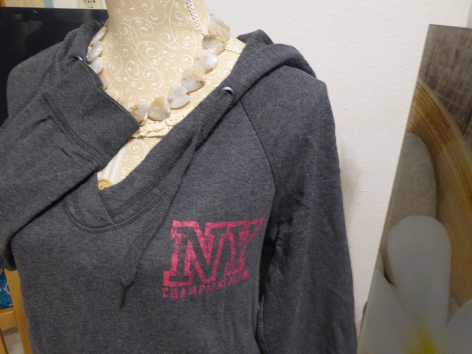 H&M Pulli, Hoodie, dunkelgrau, NY Größe S Kapuze, Bauchtasche in Nürnberg (Mittelfr)