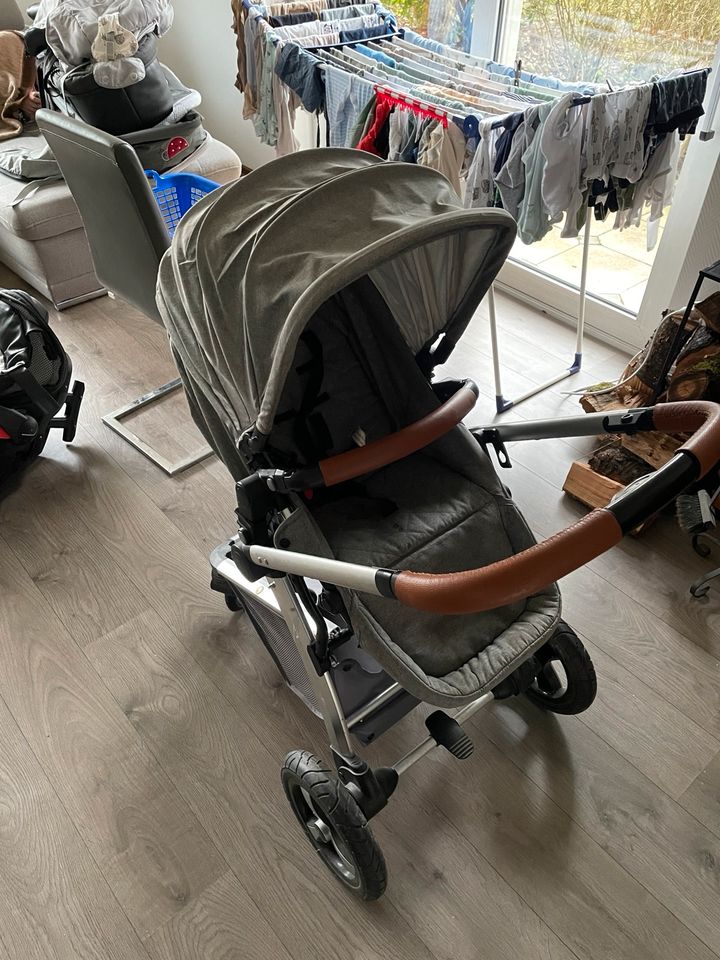 Kinderwagen Komplettset „BabyPlus“,maxicosi+sportsitz+Baby Wanne in Neuss