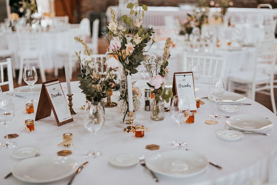 Menükarten-Halterungen | *Verleih* Hochzeiten / Veranstaltungen in Pulheim