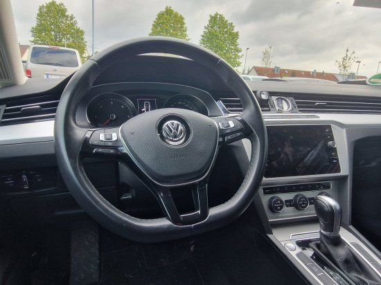 Volkswagen Passat Variant 2.0 TDI Comfortline DSG Navi LED in Wendlingen am Neckar