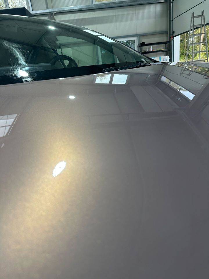 18m high gloss Rosé Gold carwrapping folie in Edewecht - Friedrichsfehn