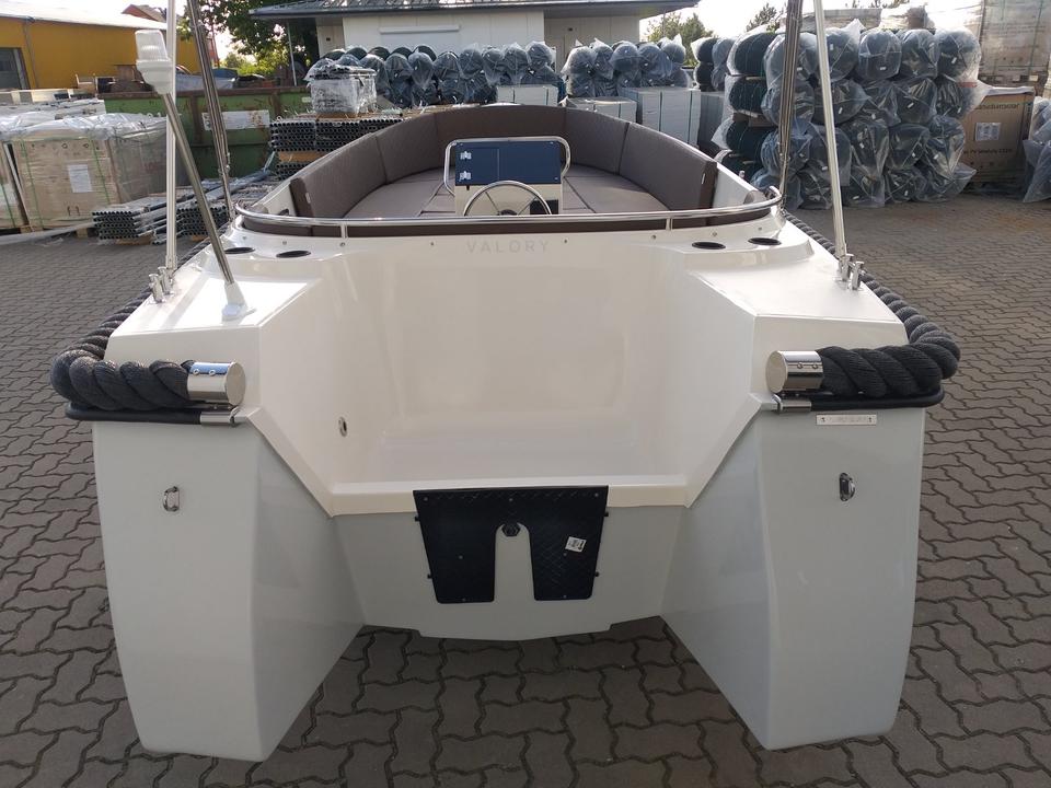 Motorboot Valory Classic V 550 Sloep Schaluppe Neuboot Neu in Hohen Wangelin